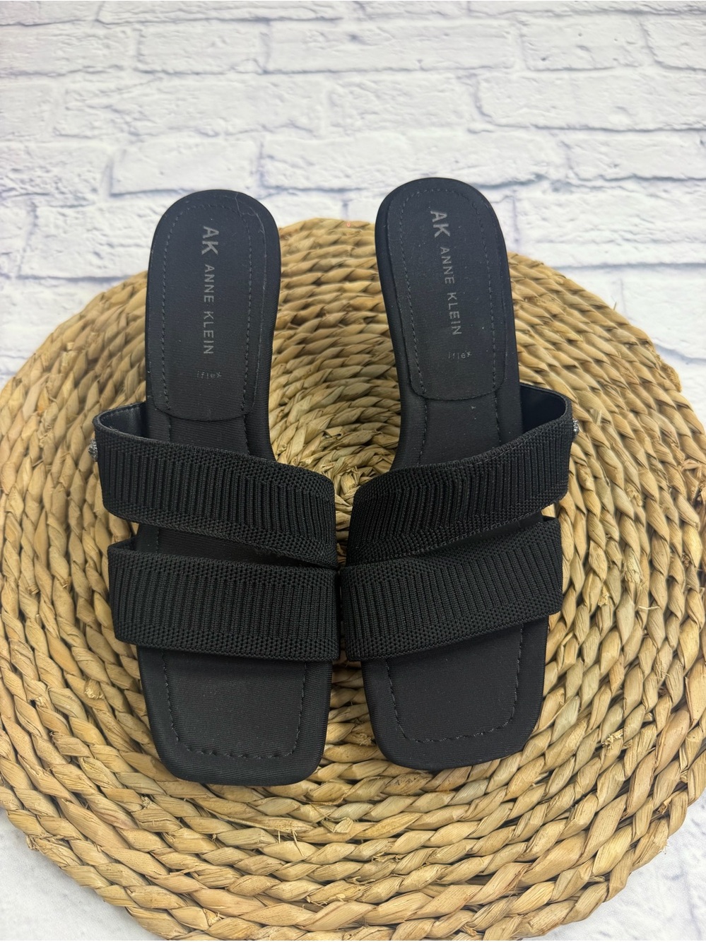 Anne Klein Black Double-Band Slide Mules/Sandals. Small Kitten Heel. Size 9.